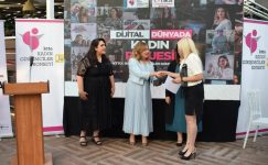 “Dijital Dünyada Kadın Projesi” kapanış lansmanı yapıldı