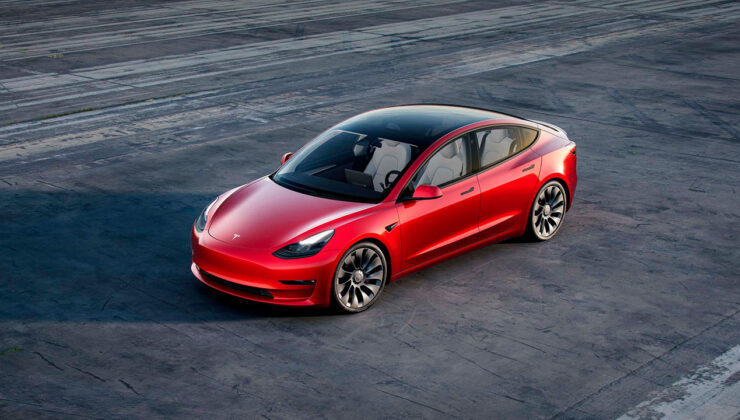 Tesla Model 3 yeniden tasarlanıyor!