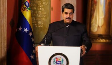 Venezuela Devlet Başkanı Maduro muhalefet ile yeni bir sayfa açtıklarını duyurdu