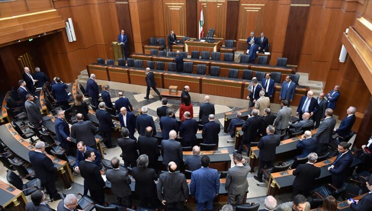 Lübnan Meclisi, yeni cumhurbaşkanını 7. oturumda da seçemedi