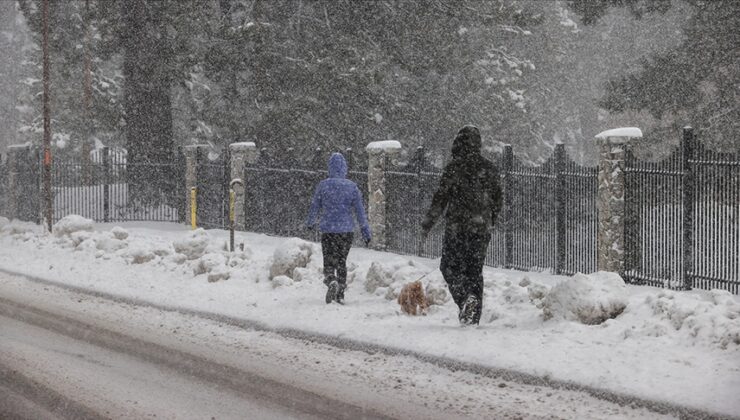 ABD’de kar fırtınası 3 kişinin ölümüne yol açtı