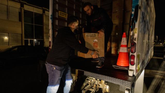 ABD’de deprem bölgesi için yardım toplandı