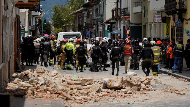 Ekvador’da 6,7 büyüklüğündeki depremde ölenlerin sayısı 14’e yükseldi