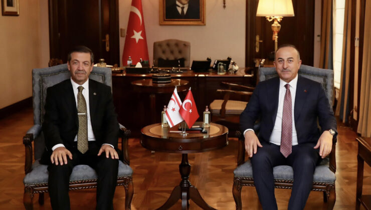 Ertuğruloğlu Ankara’da Çavuşoğlu ile görüştü