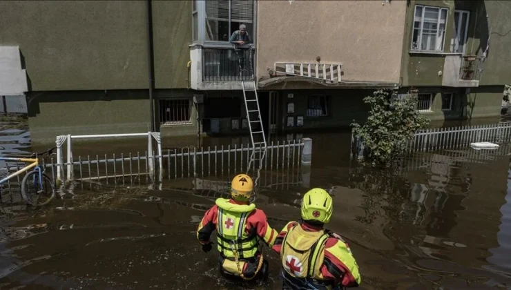 İtalya’daki sel felaketinde ölenlerin sayısı 15’e yükseldi