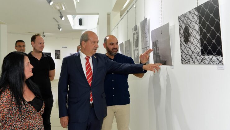 Cumhurbaşkanı Tatar, Minimal Maraş sergisini gezdi