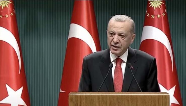 TC Cumhurbaşkanı Recep Tayyip Erdoğan, kabine toplantısı sonrasında açıklama yapıyor