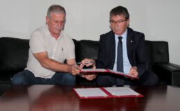 Başbakanlık ve Müteahhitler Birliği “Şampiyon Melekler” anıt mezarlarına ilişkin protokol imzaladı