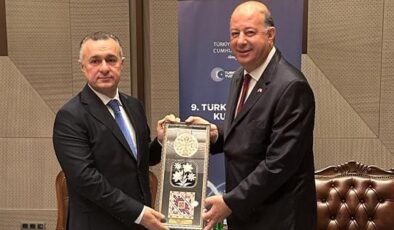 Bakan Dinçyürek, Azerbaycan Sağlık Bakanı Teymur Musayev ile görüştü