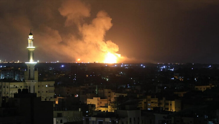 İsrail Gazze’de kilise vurdu: Ölü ve yaralılar var
