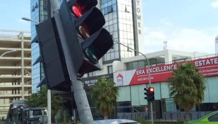 Girne’de Dr. Fazıl Küçük Caddesi üzerindeki trafik sinyalizasyon sistemi yarın saat 15.00’e kadar kapatılacak