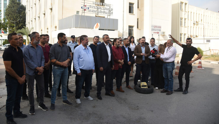 Bazı sendikalar elektrik zammını protesto etti