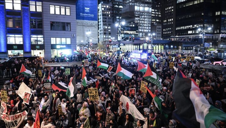 New York’ta binlerce kişi, İsrail’in Gazze’ye saldırılarını protesto etti