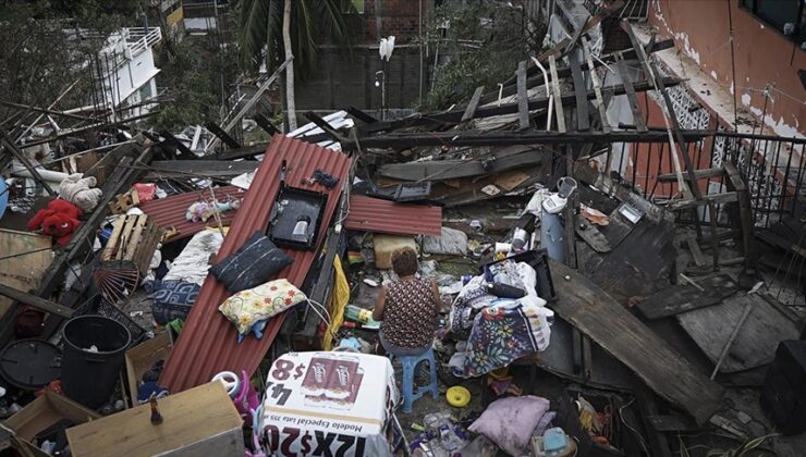 Meksika’nın Acapulco kenti, Otis Kasırgası’nın ardından çöp yığınına döndü