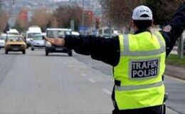 Lefkoşa, Gazimağusa, Girne, Güzelyurt ve İskele Polis Müdürlükleri eş zamanlı asayiş ve trafik denetimleri yaptı