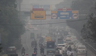 Pakistan’da hava kirliliğinin azaltılması için yapay yağmur üretildi