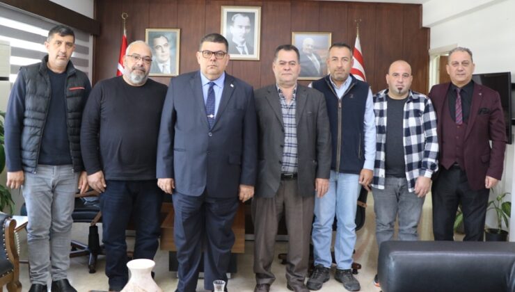 Maliye Bakanı Berova, Kıbrıs Türk Kasaplar Birliği heyetini kabul etti