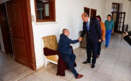 Cumhurbaşkanı Ersin Tatar, Lapta Huzurevi’ni ziyaret etti
