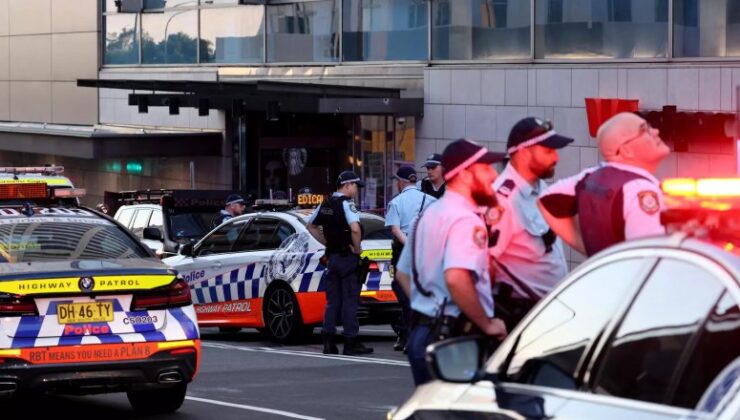 Avustralya’da alışveriş merkezindeki bıçaklı saldırıda 7 kişi yaralandı