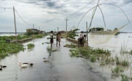 Hindistan’da fırtına ve hortum: 5 ölü, 100 yaralı