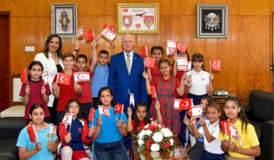 Meclis Başka Töre, makam koltuğunu 5. sınıf öğrencisi Kayra Temel’e devretti