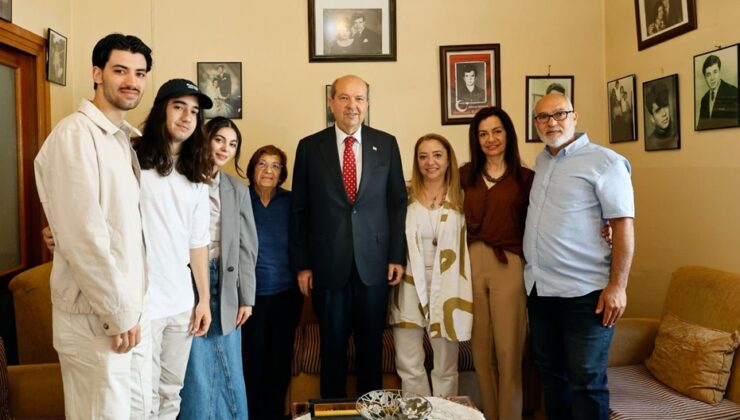 Cumhurbaşkanı Tatar, şehit yakınlarını ve Lefkoşa Çocuk Yuvası’nı ziyaret etti
