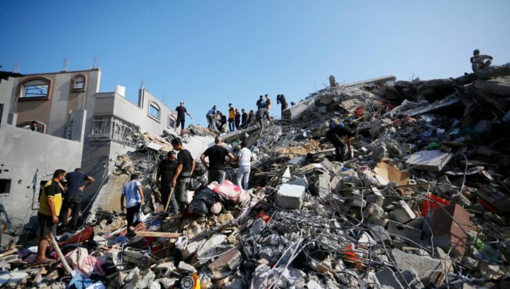 İsrail’in 229 gündür saldırılarını sürdürdüğü Gazze’de can kaybı 35 bin 709’a çıktı