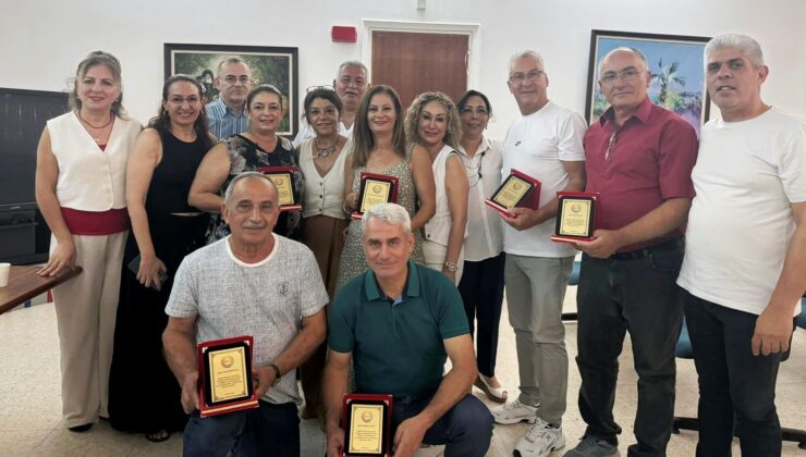 BRTK’da çalışıp emekliye ayrılan 10 personele plaket verildi