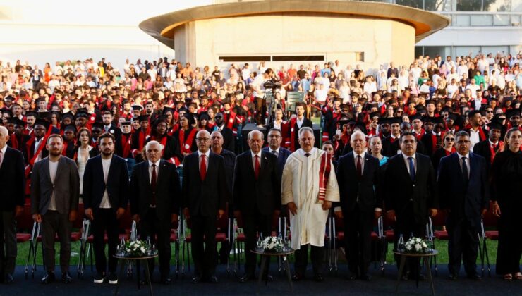 Cumhurbaşkanı Tatar:Ülkenize ve insanlığa hizmet etmeniz en büyük temennim