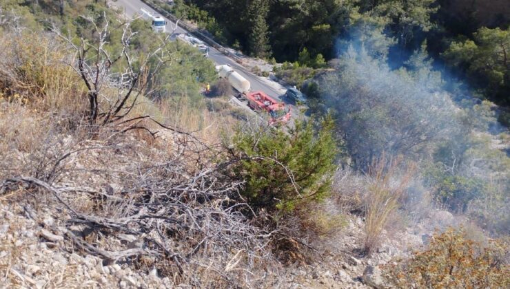 Toroslu:Yangına karadan da müdahale edilebilmesi için şu anda dozerlerle şerit açılmaya çalışılıyor