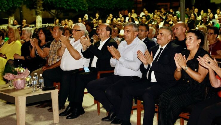 Cumhurbaşkanı Tatar, Vadili Kültür Derneği TSM Korosu’nun konserini dinledi