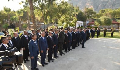 20 Temmuz dolayısıyla Boğaz Şehitliği’nde tören düzenlendi