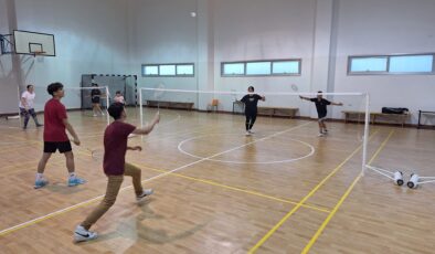 4. Tarsan Air Badminton Şenliği Organizasyonu, TBF Başkanı Ercan Yıldız da yerinde izliyor