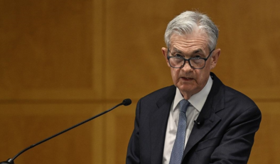 Fed Başkanı Powell para politikasında ayarlama için zamanın geldiğini söyledi