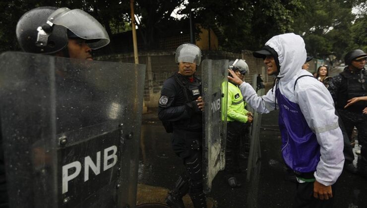 Venezuela’daki protestolarda 80’den fazla asker ve polis yaralandı