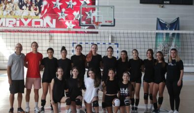 YDÜ voleybol liglerine katılıyor