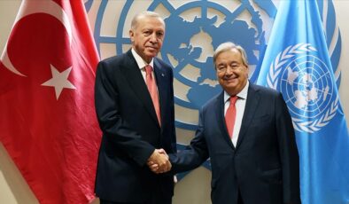 Erdoğan, Guterres ile görüşmesine Kıbrıs’ta federasyon modeli dışındaki çözüm imkanlarının tarafların katılımıyla BM himayesinde bir toplantıda ele alınabileceğini belirtti