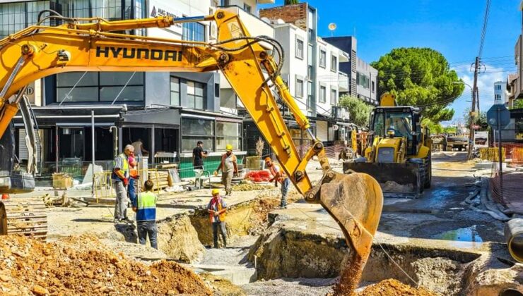 Mehmet Akif Caddesi yeniden trafiğe açıldı