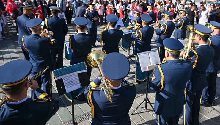 Cumhuriyet Bayramı kapsamında birçok ilde ve KKTC’de bando konserleri düzenleniyor