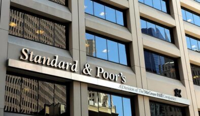 S&P, Türkiye’nin kredi notunu yükseltti