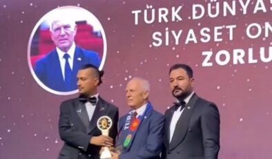 Töre’ye İstanbul’da “Kızıl Elma” ödülü verildi