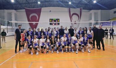 Voleybol U 16’da GMBŞS şampiyon