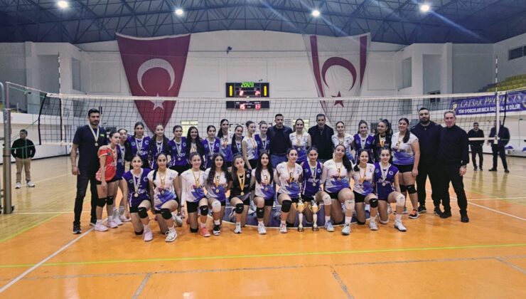 Voleybol U 16’da GMBŞS şampiyon