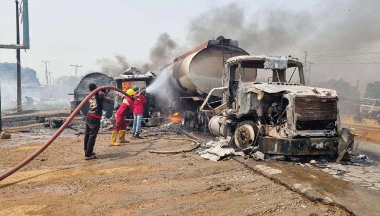 Nijerya’da akaryakıt taşıyan tankerin patlaması sonucu ölenlerin sayısı 77’ye çıktı