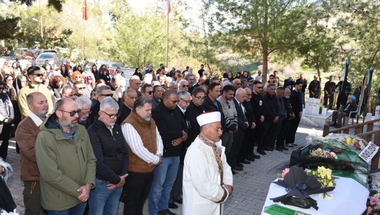 Perihan Aziz Bağlıköy’de toprağa verildi