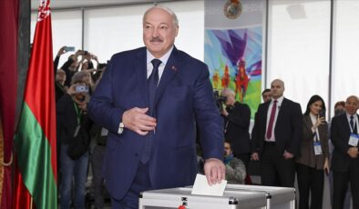 Belarus’ta sandık çıkış anketine göre seçimi Lukaşenko kazandı