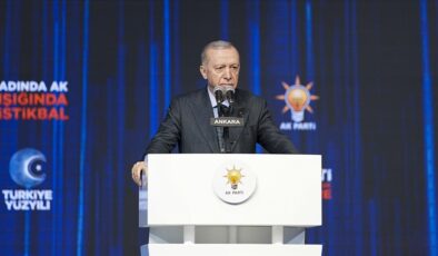 Cumhurbaşkanı Erdoğan, yeniden AK Parti Genel Başkanı seçildi