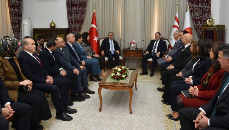 Öztürkler:Türk askeri ve ana vatanın garantörlüğü kırmızı çizgimizdir