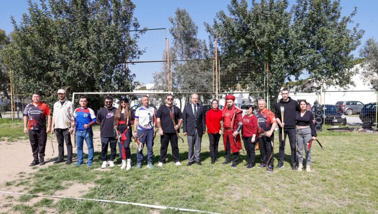 Cumhurbaşkanı Tatar, Girne Avcılık Atıcılık ve Spor Kulübü, Okçuluk Turnuvası ödül törenine katıldı