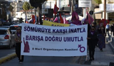 8 Mart Organizasyon Komitesi, “Sömürüye Karşı İnatla, Barışa Doğru Umutla” eylemi düzenledi